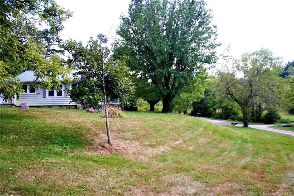 69 Mclean Road Weaverville NC 28787