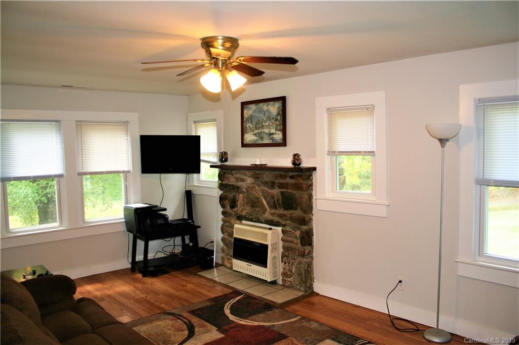 69 Mclean Road Weaverville NC 28787
