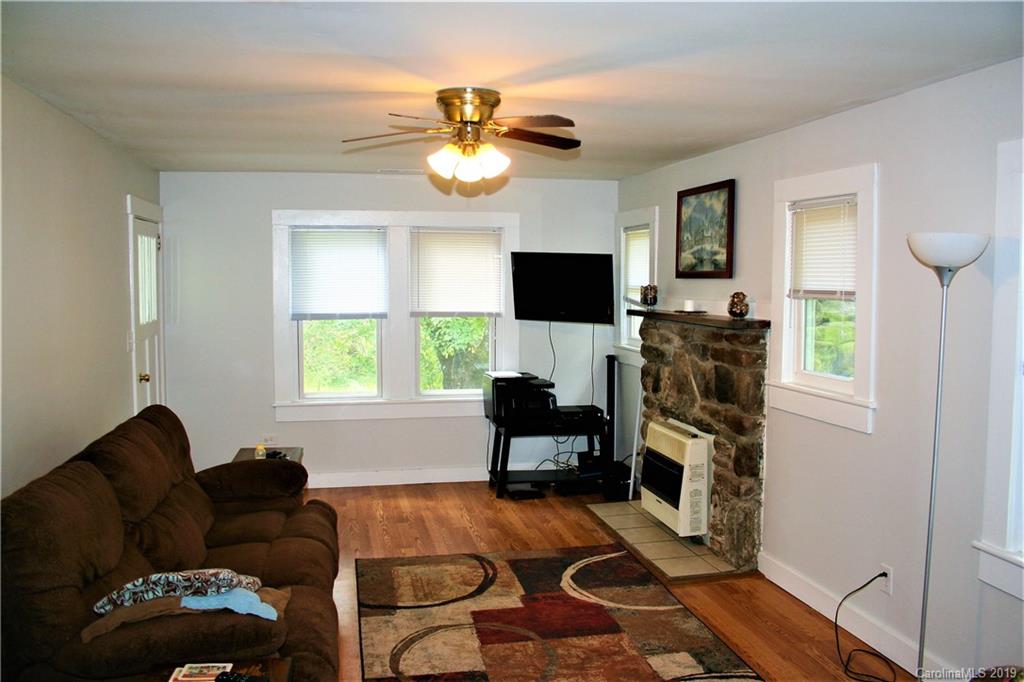 69 Mclean Road Weaverville NC 28787