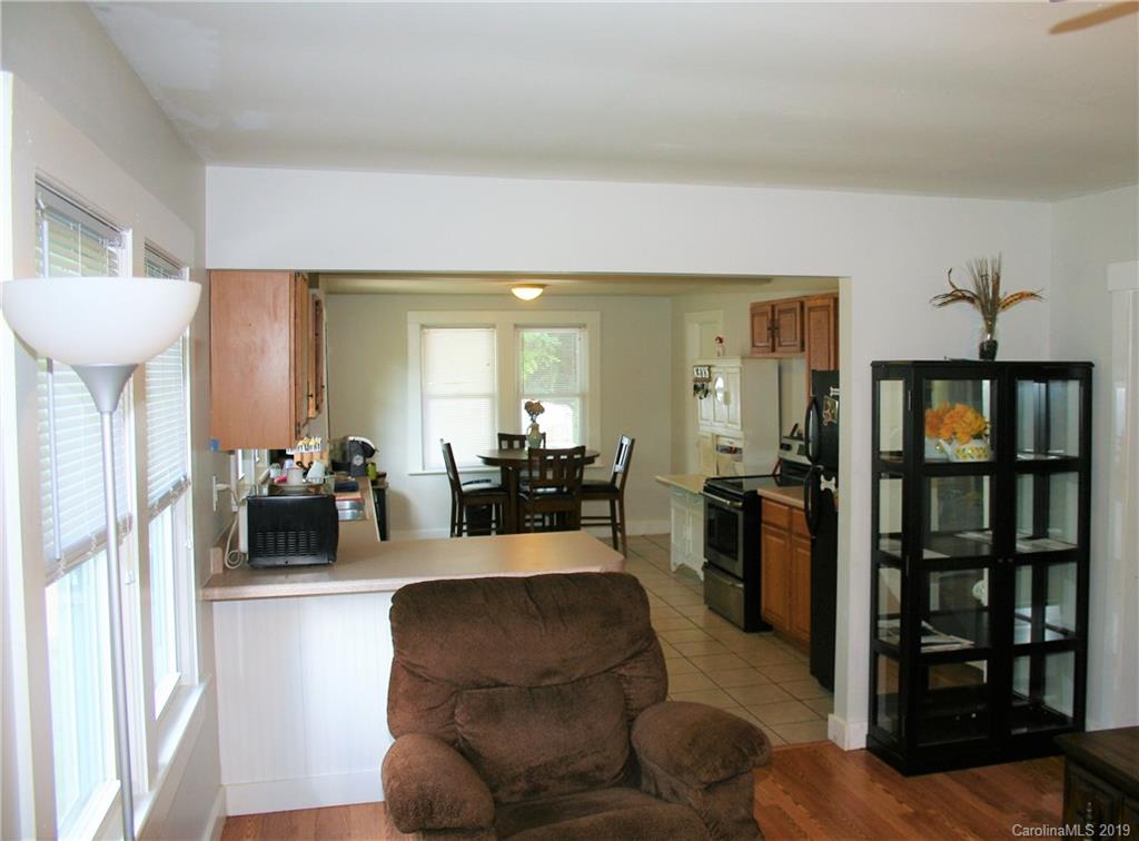69 Mclean Road Weaverville NC 28787