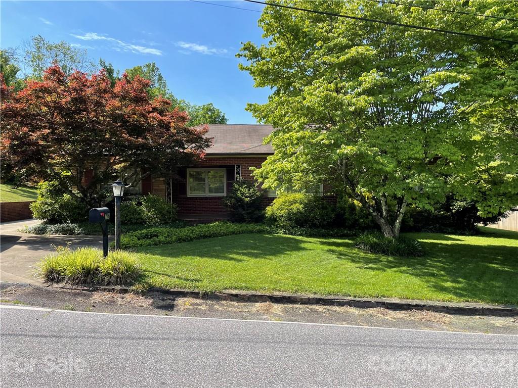 716 Glenview Street NE Lenoir NC 28645