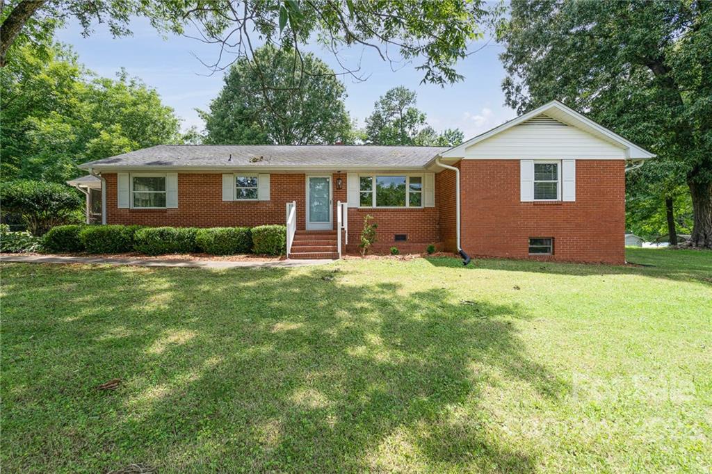8404 Lawyers Road Charlotte NC 28227