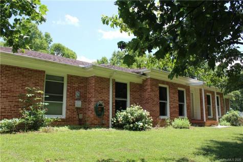 134 Echo Lake Drive Fairview NC 28730