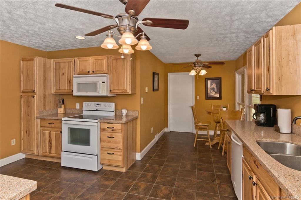 134 Echo Lake Drive Fairview NC 28730