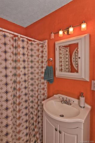 134 Echo Lake Drive Fairview NC 28730