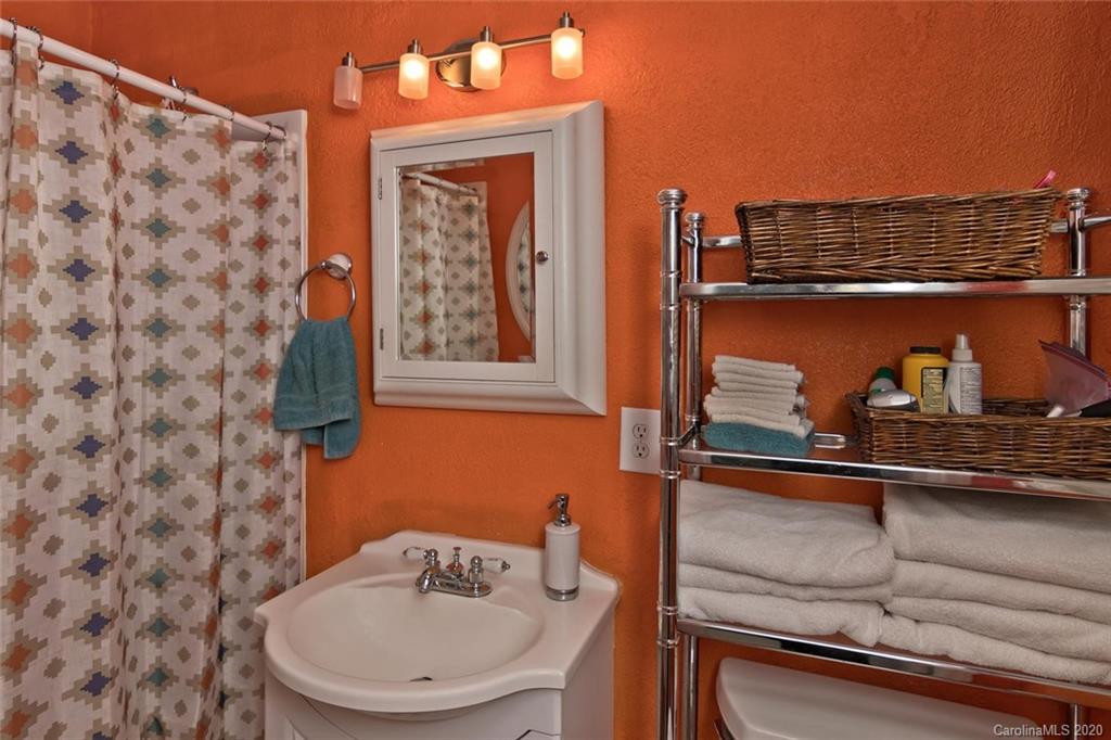 134 Echo Lake Drive Fairview NC 28730