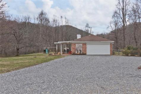 134 Echo Lake Drive Fairview NC 28730