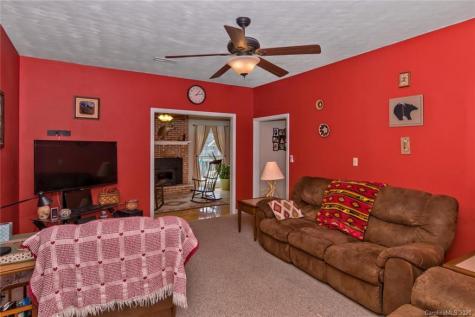 134 Echo Lake Drive Fairview NC 28730