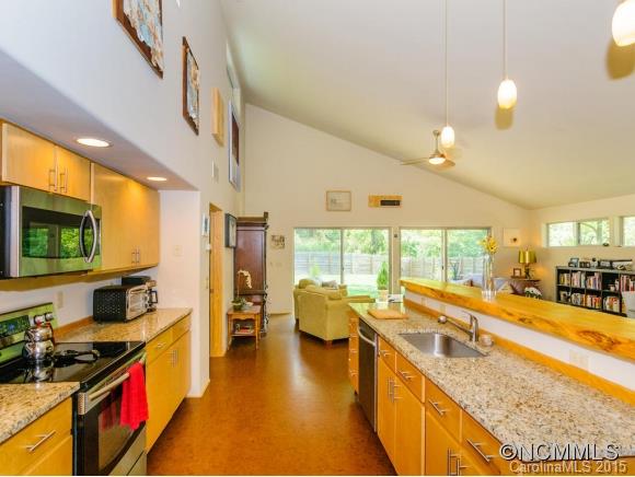 58 Maple Springs Road Asheville NC 28805