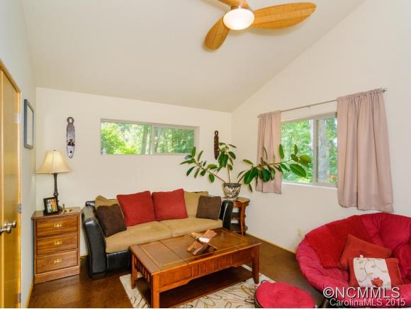 58 Maple Springs Road Asheville NC 28805
