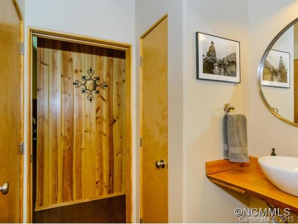58 Maple Springs Road Asheville NC 28805