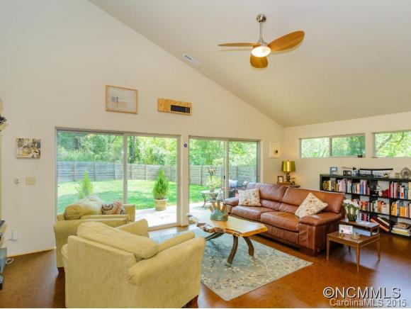 58 Maple Springs Road Asheville NC 28805