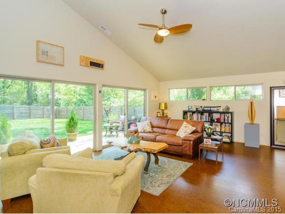 58 Maple Springs Road Asheville NC 28805