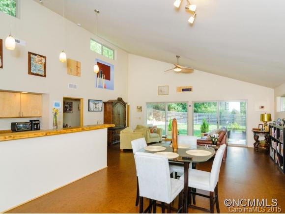 58 Maple Springs Road Asheville NC 28805