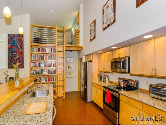 58 Maple Springs Road Asheville NC 28805