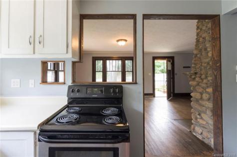152 Sand Hill Road Asheville NC 28806