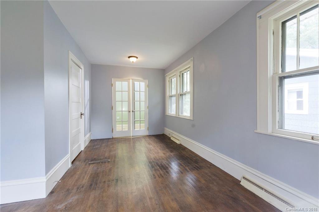 152 Sand Hill Road Asheville NC 28806