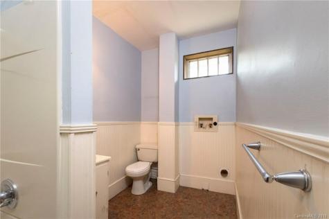 152 Sand Hill Road Asheville NC 28806
