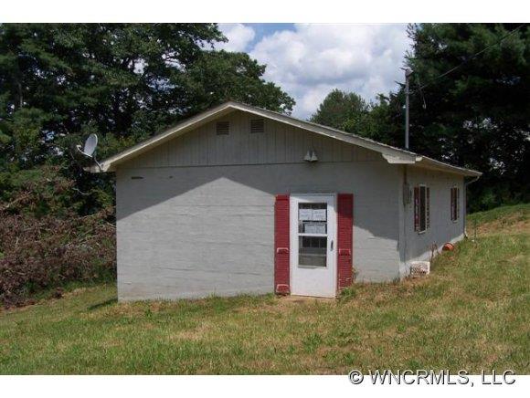 580 Summit Avenue Spruce Pine NC 28777