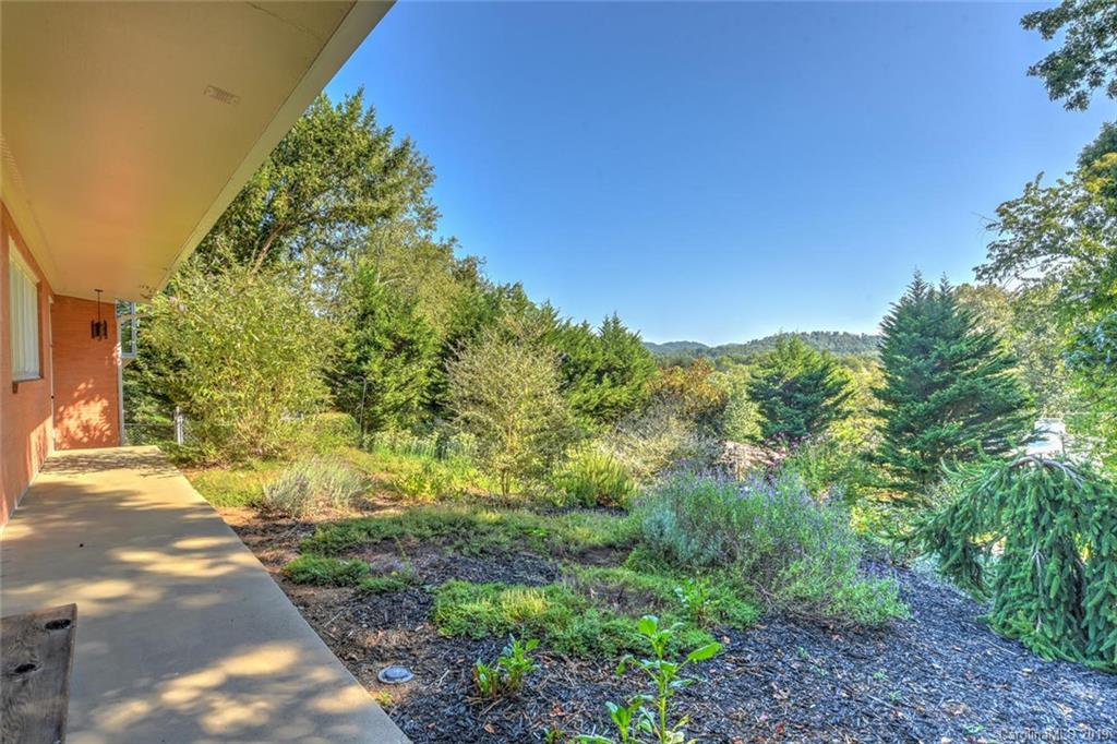 6 Graystone Road Asheville NC 28804