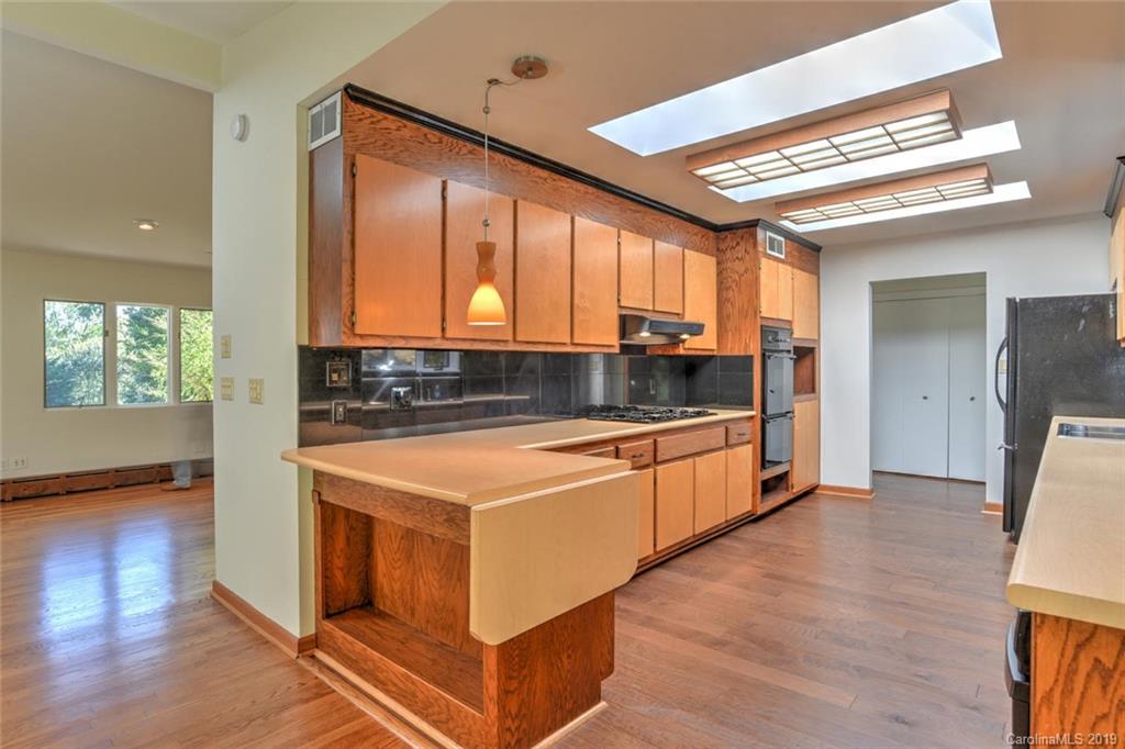 6 Graystone Road Asheville NC 28804