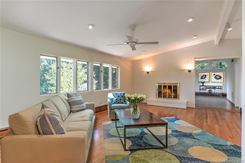 6 Graystone Road Asheville NC 28804