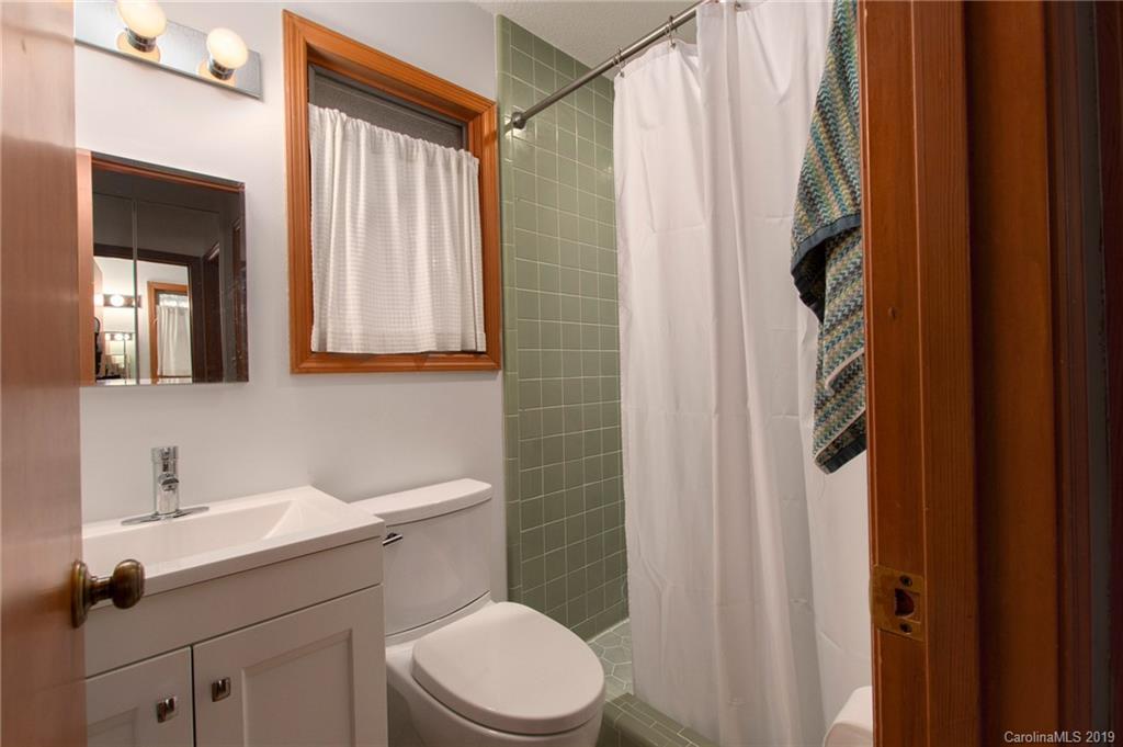 206 Riva Ridge Drive Fairview NC 28730