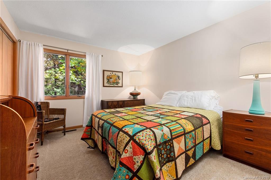 206 Riva Ridge Drive Fairview NC 28730