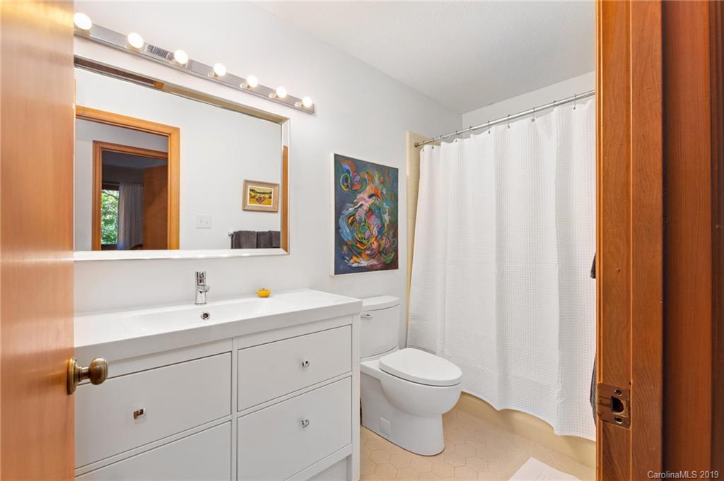 206 Riva Ridge Drive Fairview NC 28730