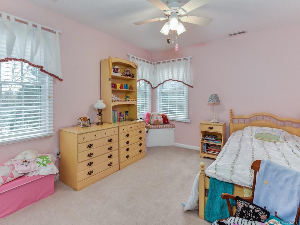 8 Fox Lair Court Asheville NC 28805