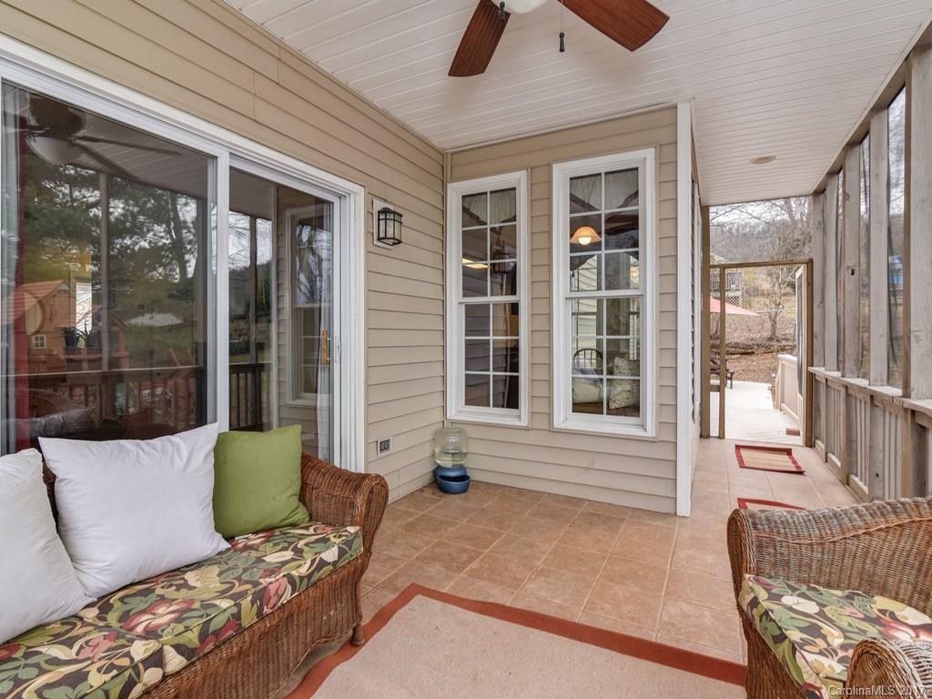 8 Fox Lair Court Asheville NC 28805