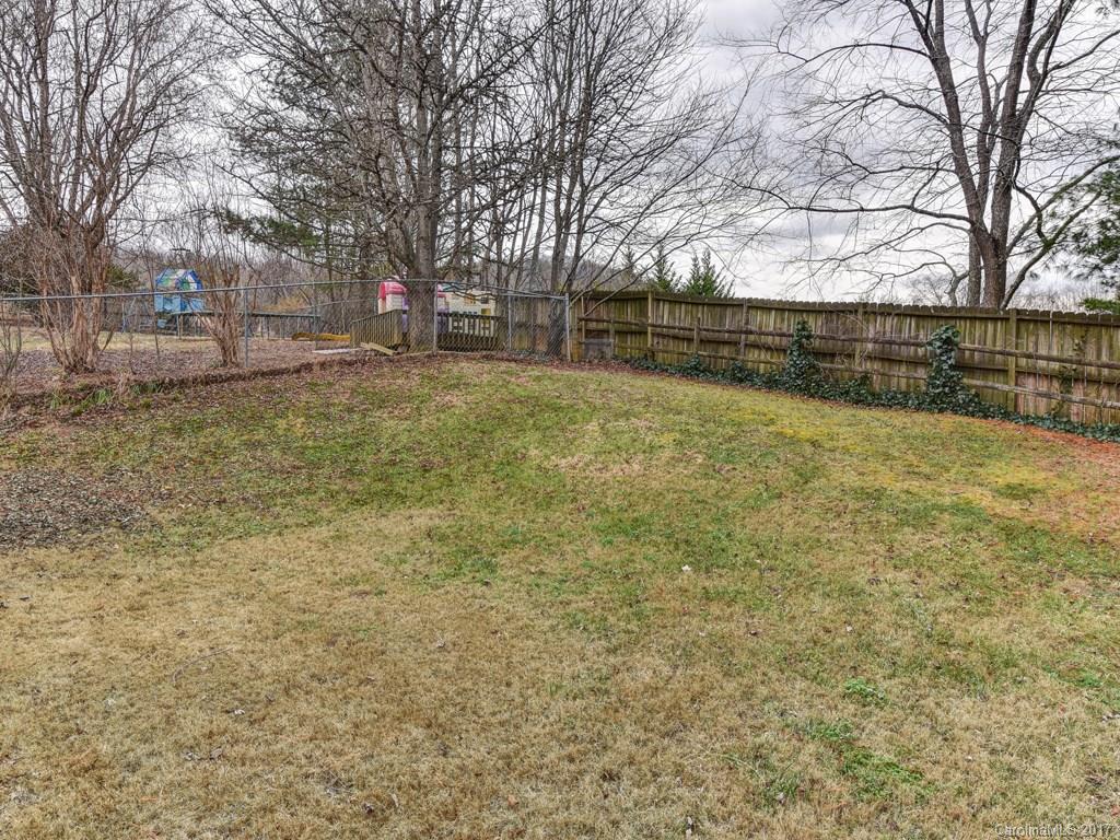 8 Fox Lair Court Asheville NC 28805