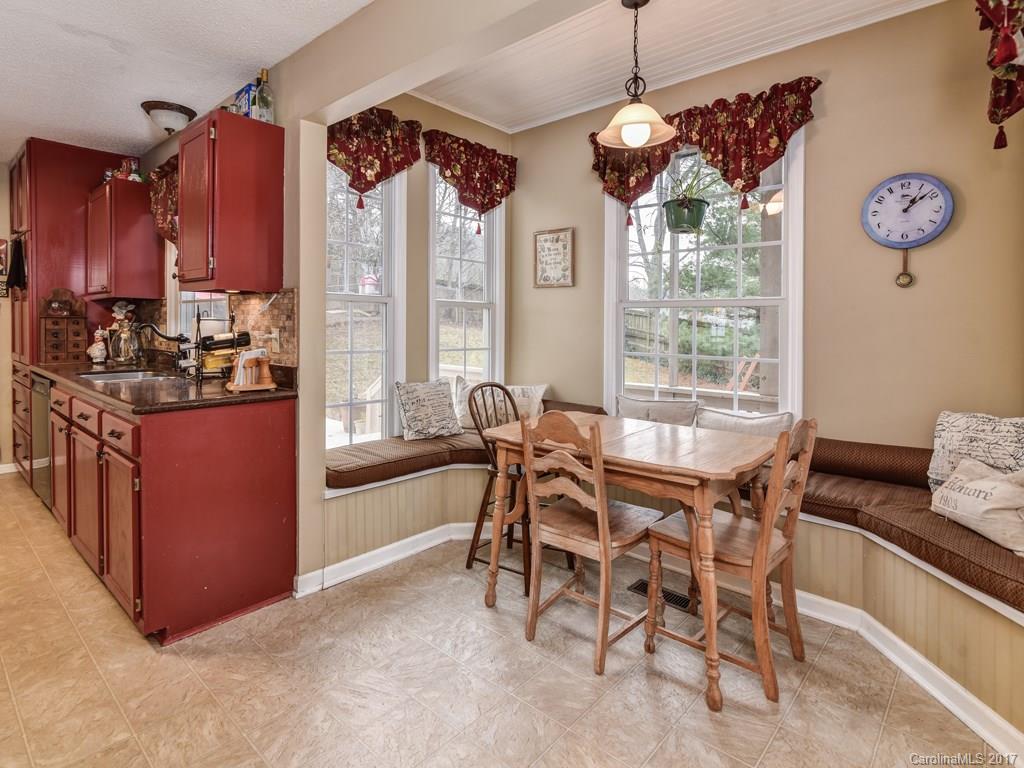 8 Fox Lair Court Asheville NC 28805