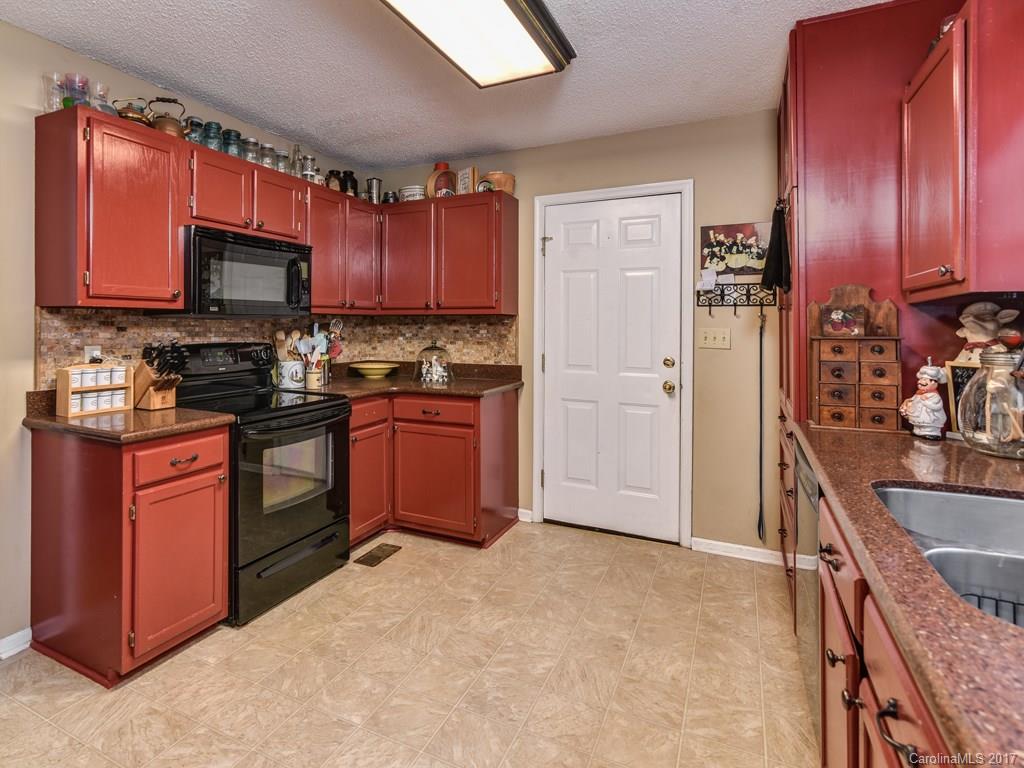 8 Fox Lair Court Asheville NC 28805