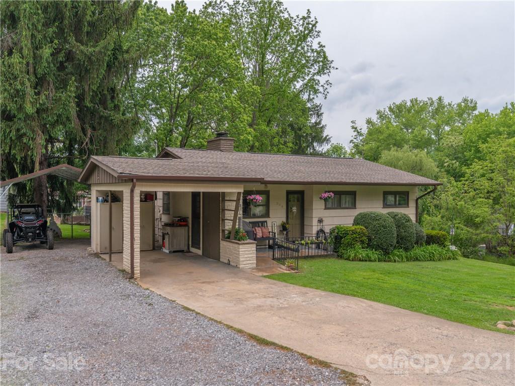 206 Mulberry Street Clyde NC 28721