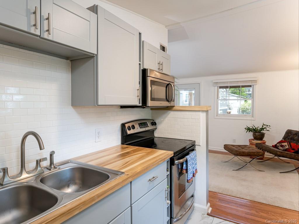 31 Wellington Street Asheville NC 28806