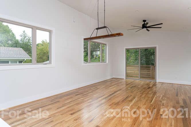 47 Hollywood Street Asheville NC 28801