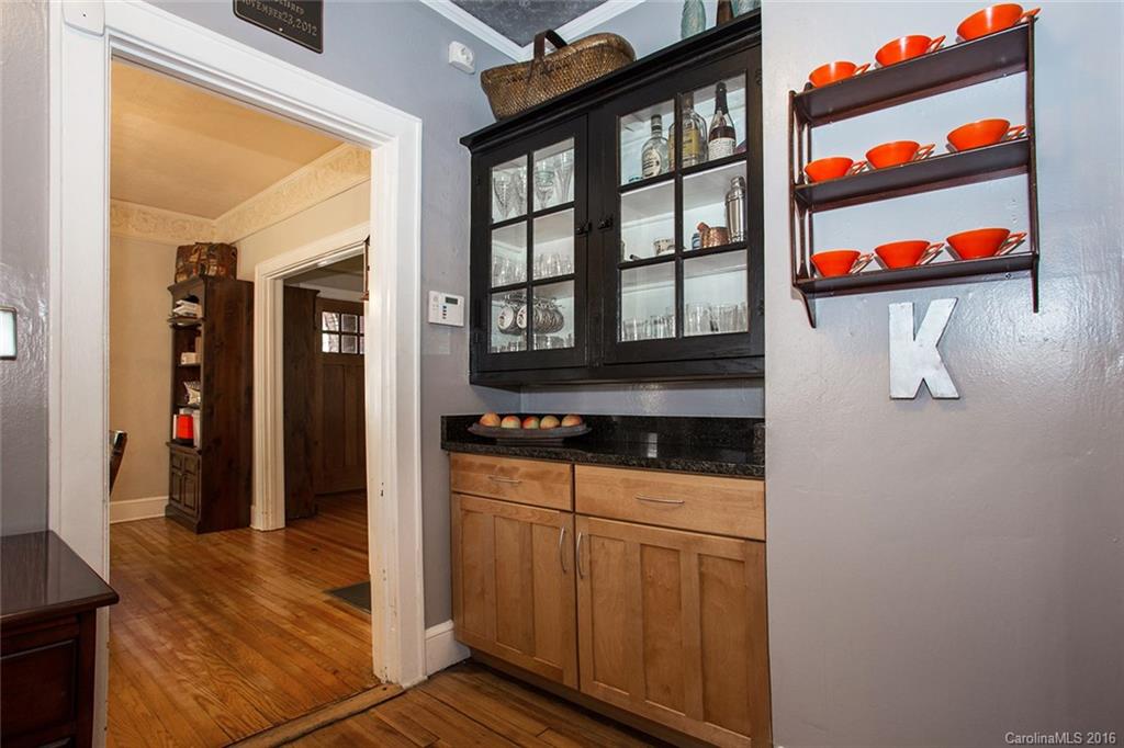 32 Virginia Avenue Asheville NC 28806