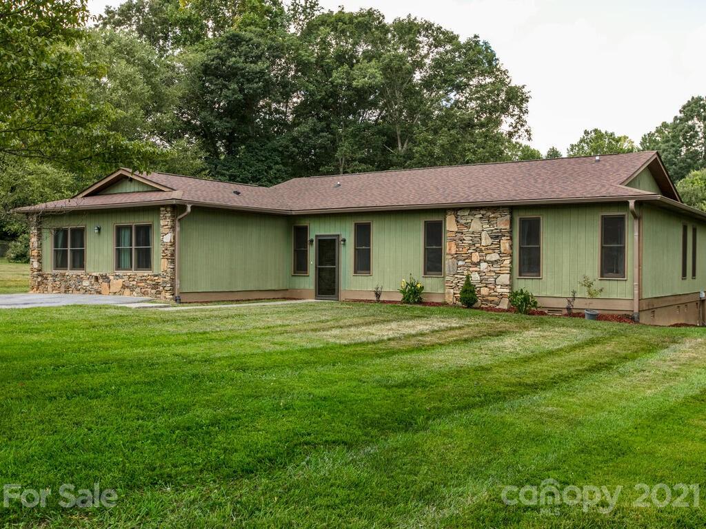 305 Melissa Way Hendersonville NC 28791