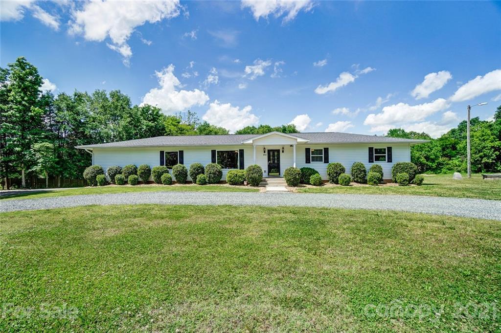 12842 Plaza Road Extension Charlotte NC 28215