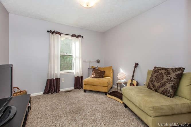 14 W Crabapple Lane Asheville NC 28804