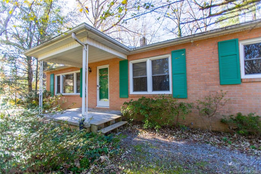 25 Hillpark Drive Hendersonville NC 28739