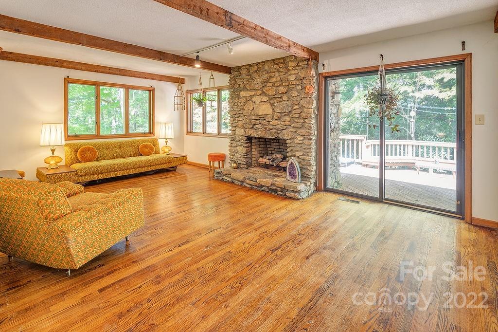 15 Gardenwood Drive Asheville NC 28803