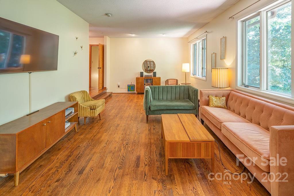 15 Gardenwood Drive Asheville NC 28803