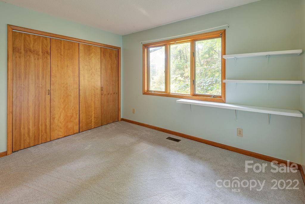 15 Gardenwood Drive Asheville NC 28803