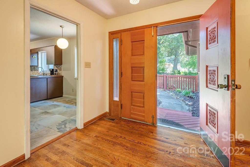15 Gardenwood Drive Asheville NC 28803