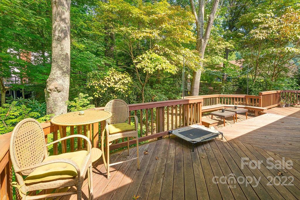 15 Gardenwood Drive Asheville NC 28803