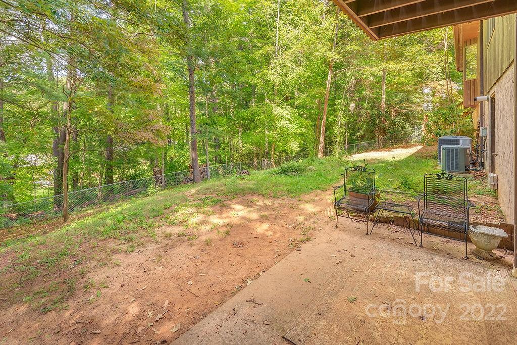 15 Gardenwood Drive Asheville NC 28803