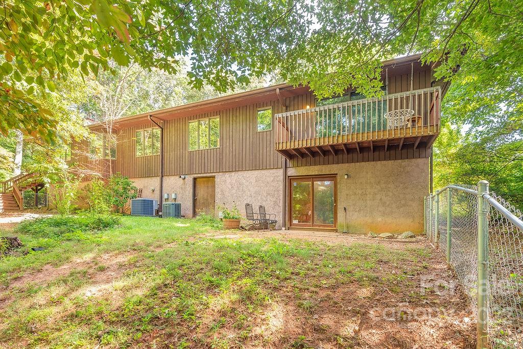 15 Gardenwood Drive Asheville NC 28803