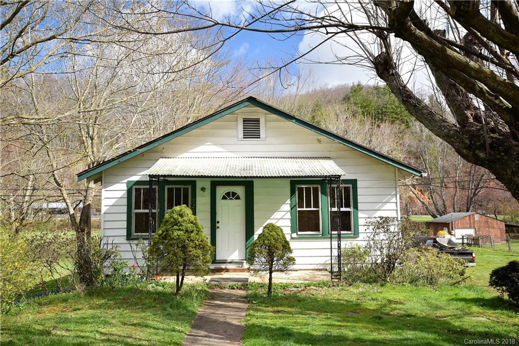 728 Old Balsam Road Waynesville NC 28786